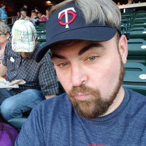 Meet your Posher, Aaron